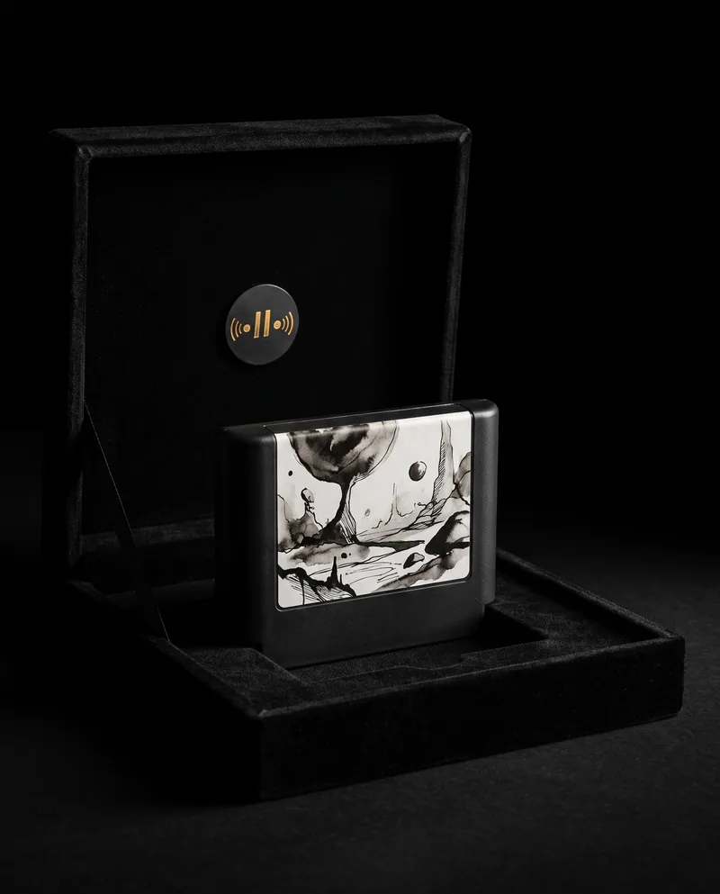 A collector’s game cartridge in its case, a Seal above it